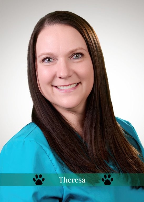 Theresa , LVT - Veterinary Technician Manager